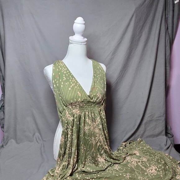 Windhorse Green Maxi Dress with Smocked Waist – Size Appears Large - Picture 2 of 7